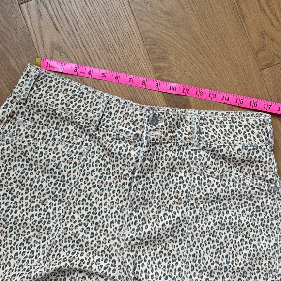 Pilcro Anthropologie The Wanderer Relaxed Leopard Print Jeans - Ladies Size 33P - Picture 7 of 9